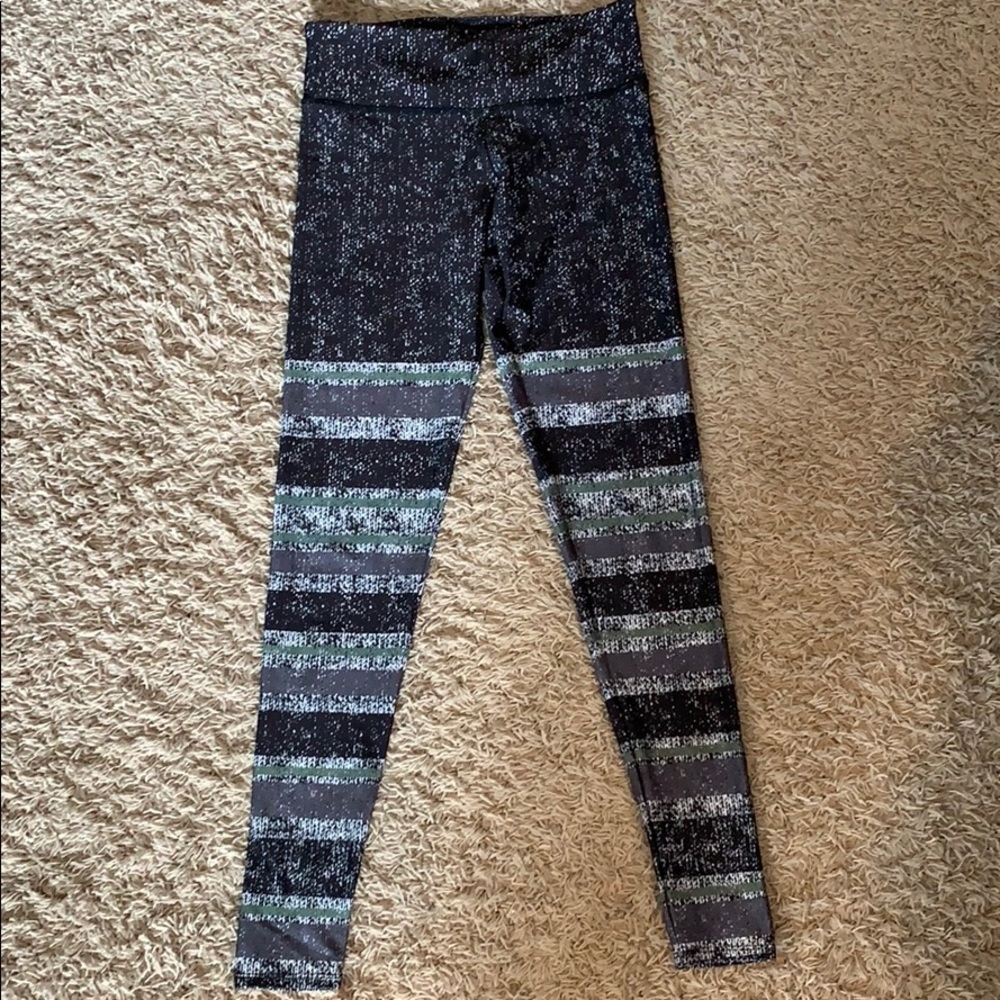 Onzie size S/M leggings